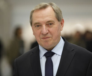 2200 zł na służbowe mieszkanie, choć mieszkaja pod w-wą.