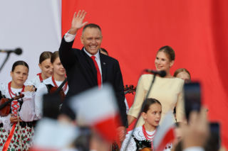 Tak Marta Nawrocka wystroiła się na rocznicę zaprzysiężenia męża! Uwagę zwraca ozdoba na nadgarstku