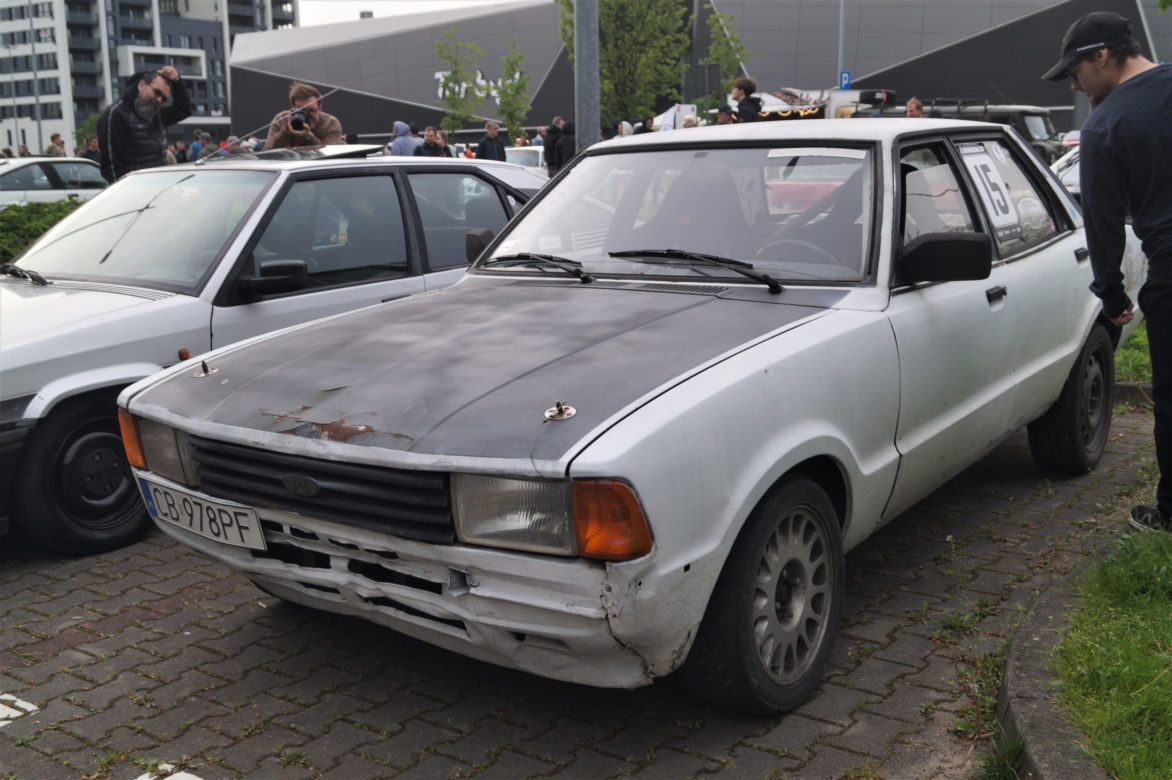 Bydgoskie Klasyki Nocą znów zachwycają. Tak było na parkingu pod Torbydem [ZDJĘCIA]