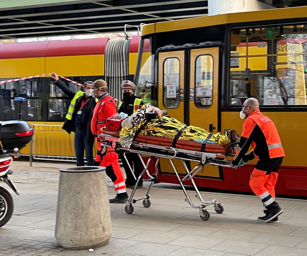 Zderzenie tramwajów na rondzie Starzyńskiego są ranni. Nie było karetek