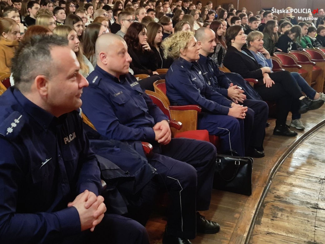 Anna Maria Wesołowska jest nie do poznania. Co oni jej zrobili?! Aż trudno uwierzyć