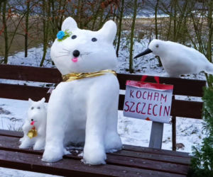 Rzeźby ze śniegu na pętli Głębokie