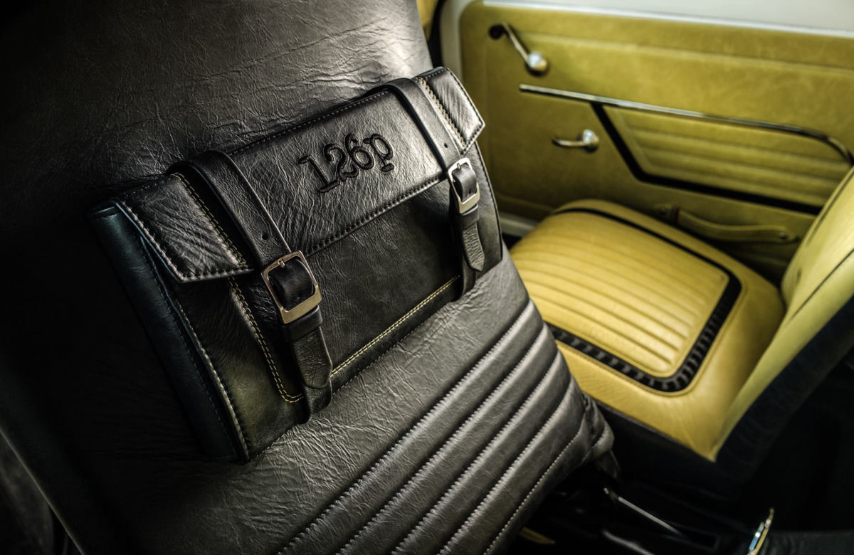 Fiat 126p dla Toma Hanksa z wnętrzem Carlex Design