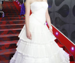 Julia Kamińska, Brzydula, suknia ślubna