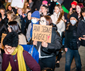 Kraków: Ani jednej więcej. Protest po śmierci ciężarnej Izabeli z Pszczyny