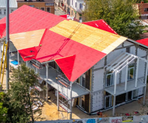 Nowy bazar w Otwocku podczas budowy