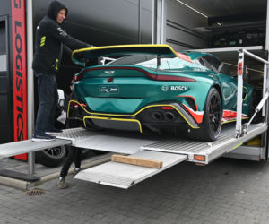 Aston Martin GT3 i GT4 w pracowni w  Ługwałdzie pod Olsztynem