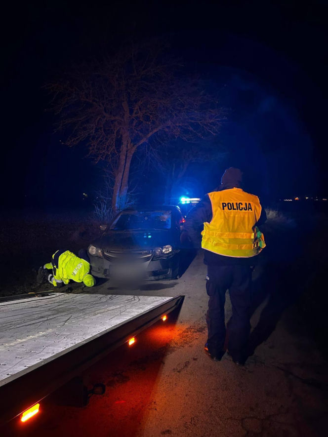 Koszmar na drodze. 26-letni pieszy zginął mimo kamizelki odblaskowej!