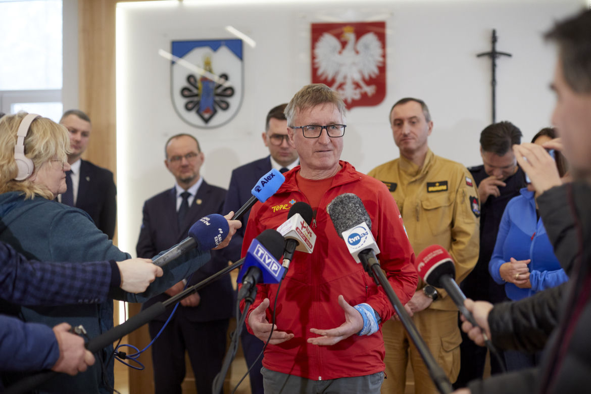 Posiedzenie Wojewódzkiego Zespołu Zarządzania Kryzysowego "Bezpieczne ferie dla dzieci i młodzieży w województwie małopolskim – 2023"