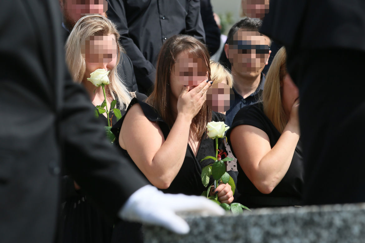 Tragicznie zmarłego kierowcę pożegnał sznur ciężarówek. Pogrzeb Roberta S.