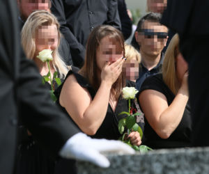 Tragicznie zmarłego kierowcę pożegnał sznur ciężarówek. Pogrzeb Roberta S.