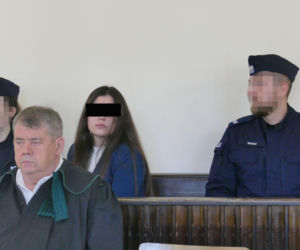 Sąd skazał krwawą Kingę za usiłowanie zabójstwa na ulicy. „Nadzwyczajne złagodzenie kary”