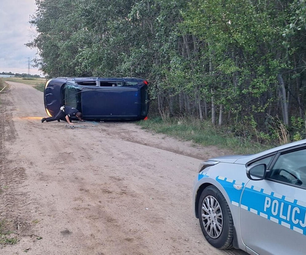 Szalony pościg pod Płońskiem. Pijana trójka uciekała oplem i atakowała policjantów