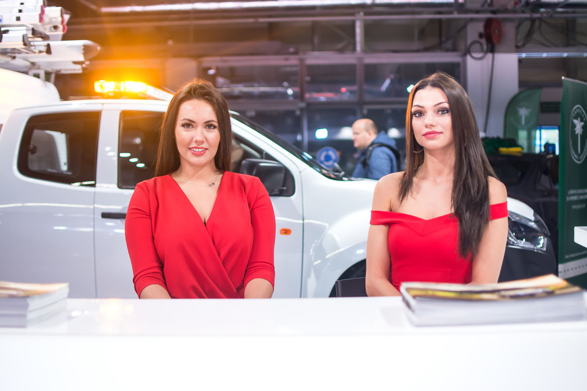Hostessy na Warsaw Motor Show 2018