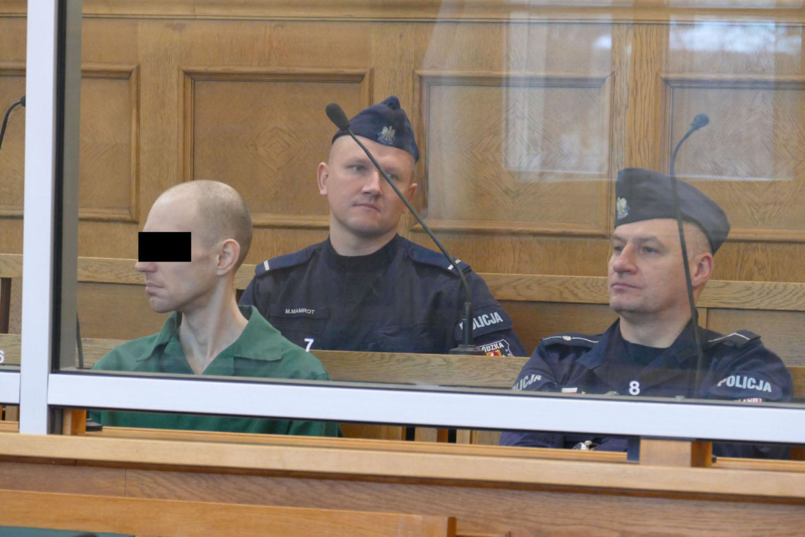 Horror w Łodzi. Zaszlachtował przyjaciela, chciał go podpalić i zjeść
