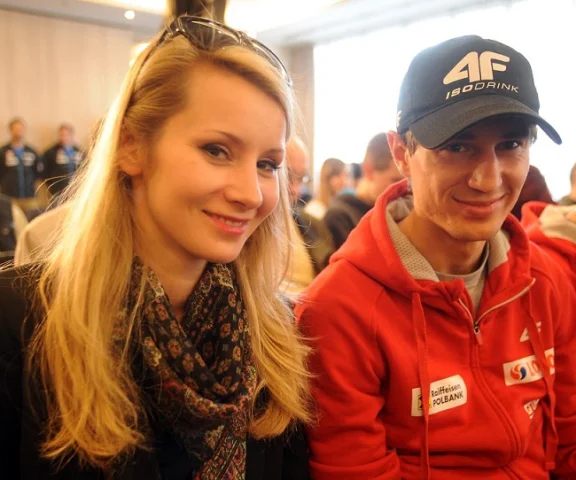 Zakończenie kariery Kamila Stocha. Wyjątkowy gest żony na skoczni w Planicy