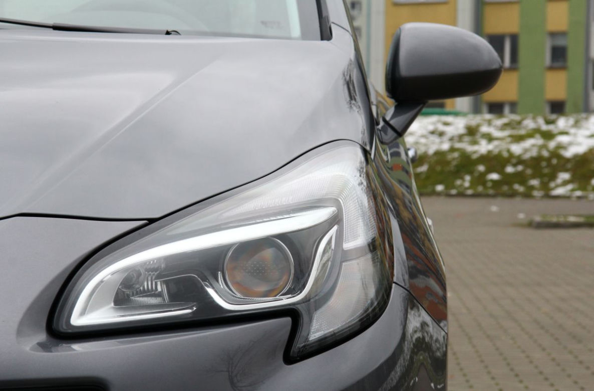 Opel Corsa 3D 1.0 Turbo Cosmo