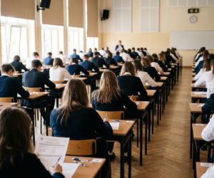 Ile trwają matury poprawkowe? Kiedy i o której egzaminy 2026?