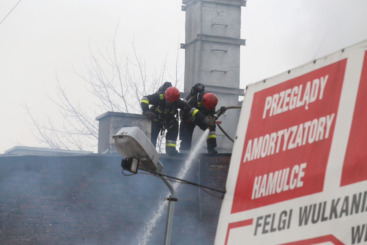 Pożar warsztatu samochodowego przy ul Racławickiej