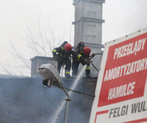 Pożar warsztatu samochodowego przy ul Racławickiej