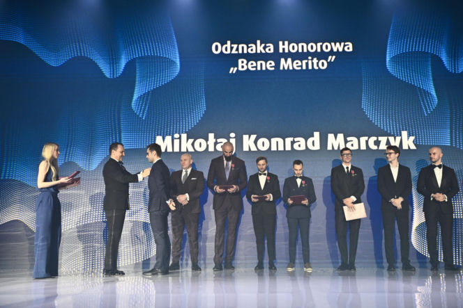 Radosław Sikorski odznaczył Ambasadorów Totalizatora Sportowego