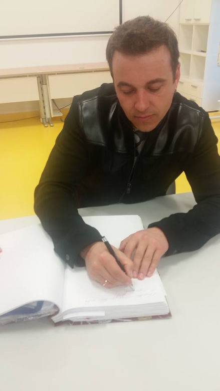 Radek Liszewski u chorych dzieci