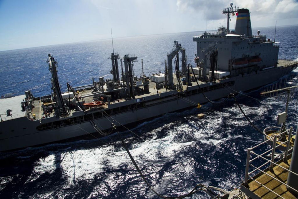 Kolizja USS "Truxtun" i USNS "Supply" na Karaibach – ryzyko w operacjach RAS