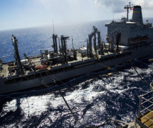 Kolizja USS Truxtun i USNS Supply na Karaibach – ryzyko w operacjach RAS