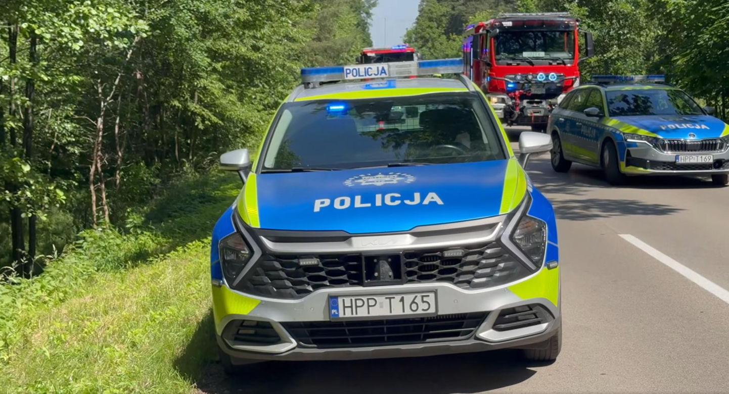 Dwie osoby zginęły w wypadku pod Tarnowskimi Górami. Droga pozostaje zamknięta