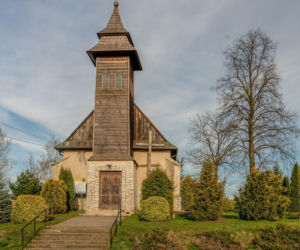 To jedno z najpiękniejszych miast Małopolski. W średniowieczu było wsią, w której mieszkali zakonnicy z Jerozolimy