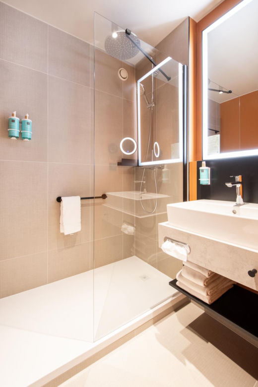 Novotel Warszawa Centrum ocieka luksusem. Tak kultowy hotel wygląda po remoncie!