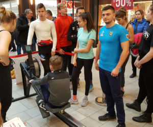 Wiosłowali dla Wielkiej Orkiestry Świątecznej Pomocy. 