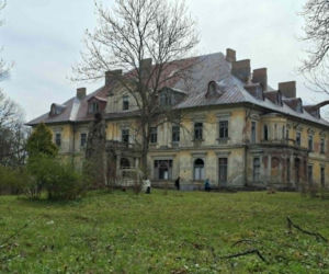 Kiedyś perła, dziś w ruinie. To nie jest zwykły pałac w Świętokrzyskiem (Pałac w Bałtowie)