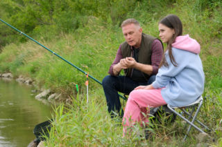 M jak miłość, odcinek 1899: Rogowski odkryje, że Basia coś ukrywa. Zauważy, co się dzieje z córką, ale nie wyjawi ojcu tego sekretu - ZDJĘCIA