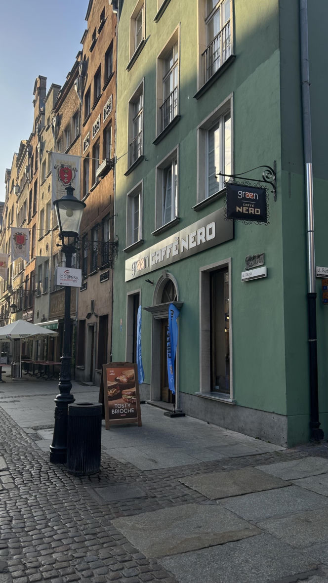 Nowa kawiarnia na mapie Gdańska. Green Caffè Nero postawiło na historię, rzemiosło i jesienne smaki