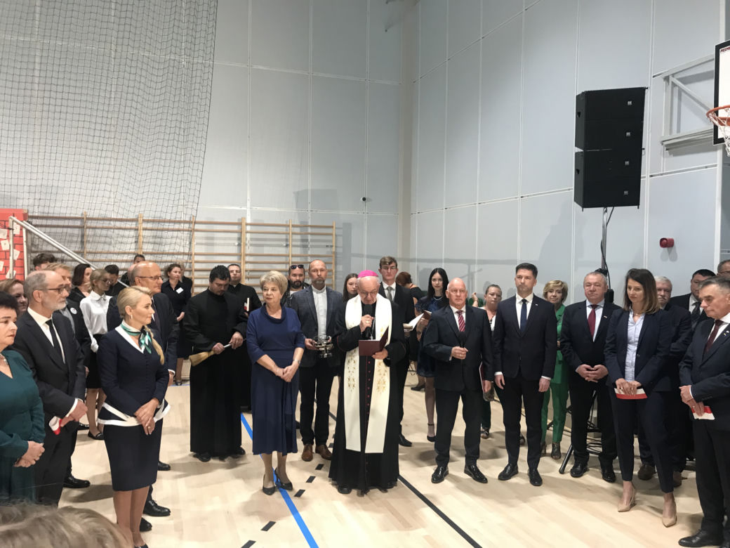 Lublin powitał nowy rok szkolny. Śpiewali jak orkiestra zagrała i jakby problemów nie było