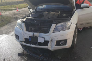 Karambol w Tymowej. Zderzenie trzech aut na DK75 [ZDJĘCIA]