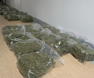 Człowiek bez tożsamości, kilogramy narkotyków i luksusowe fury. Szybko zrzedła mu mina