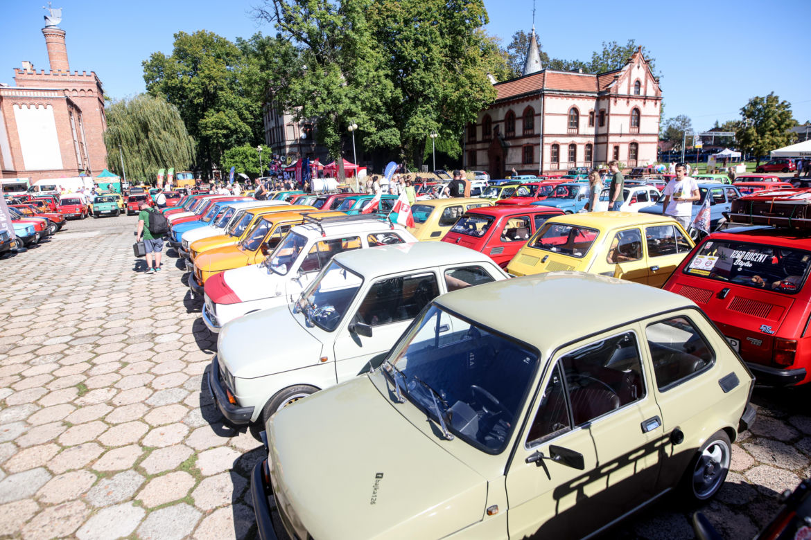 Setki Fiatów 126p i koncerty. W Tychach obchodzono wielkie święto Malucha