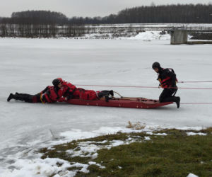 Symulacja akcji ratunkowej na zbiorniku Korzeń w Skrzyszowie