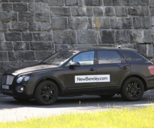 Bentley SUV 2016