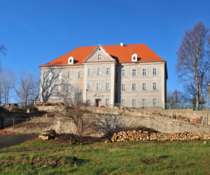 Kiedyś pałac, dziś Centrum Przyrodniczo-Edukacyjne. Metamorfoza w Sobieszowie