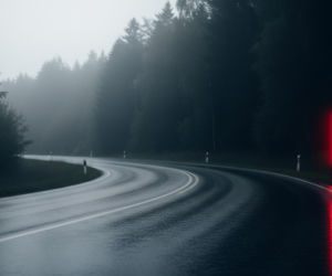 Tragiczne dachowanie BMW. Co dalej z zatrzymanymi nastolatkami?