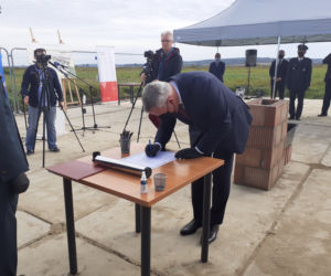 Uroczystość wmurowania kamienia węgielnego pod budowę Oddziału Celnego w Przemyślu 