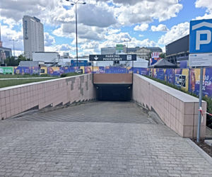 Parking podziemny pod Placem Defilad w Warszawie