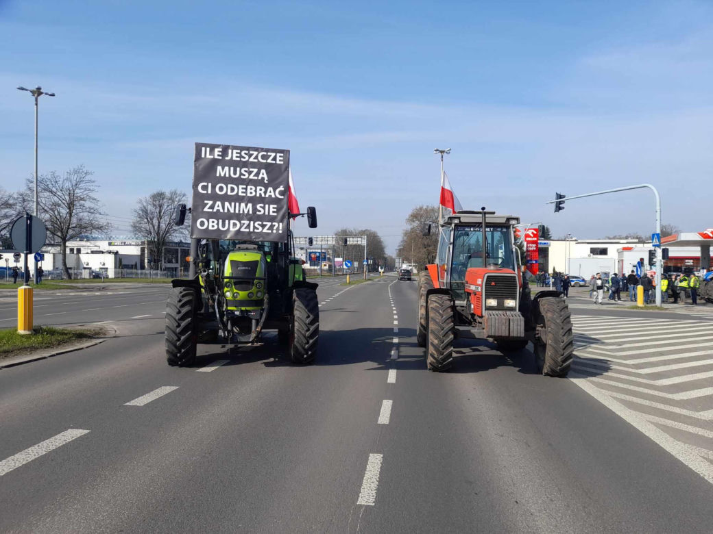 Protest rolników. Zablokowano skrzyżowanie w samej Łodzi. Do kiedy należy spodziewać się utrudnień?