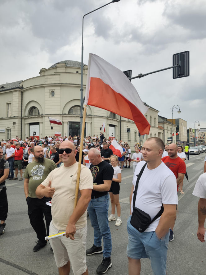 „Cześć i chwała bohaterom!”. Siedlczanie spotkali się w centrum miasta, by uczcić 82. rocznicę wybuchu Powstania Warszawskiego