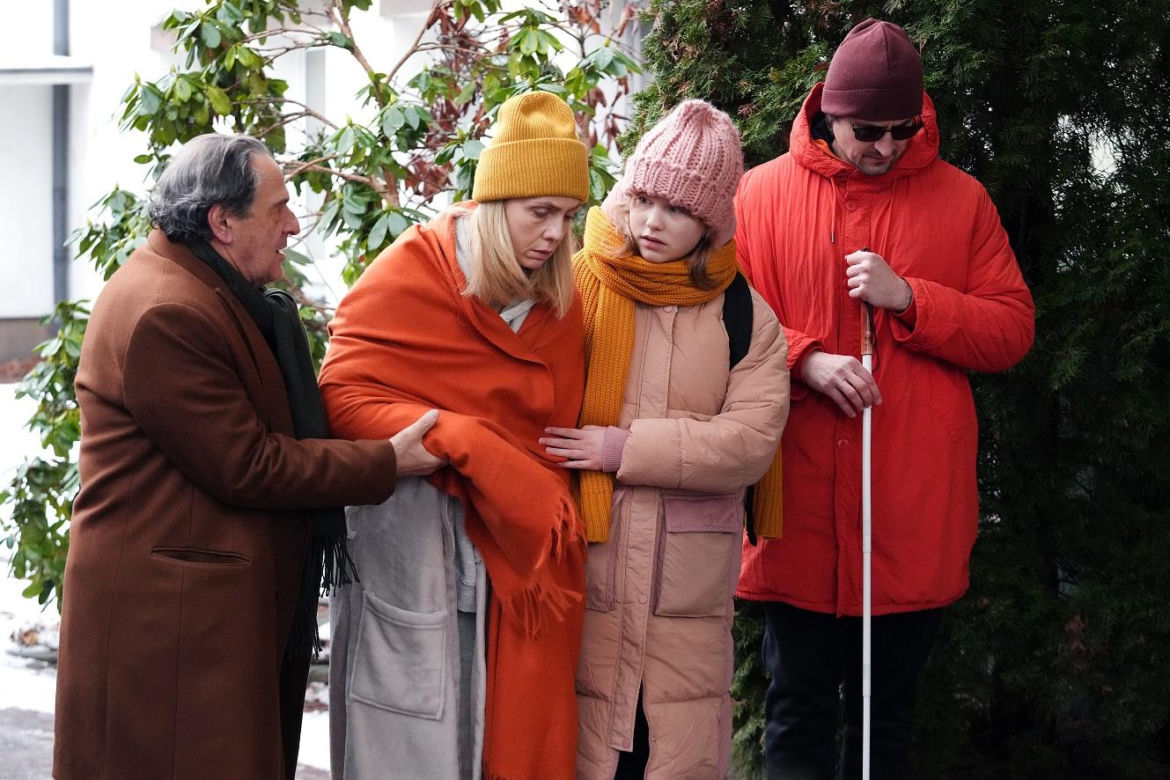 Barwy szczęścia odc. 3016: Herman (Maciej Raniszewski), Emilka (Jessica Frankiewicz), Malwina (Joanna Gleń), Jerzy Marczak (Bronisław Wrocławski) 