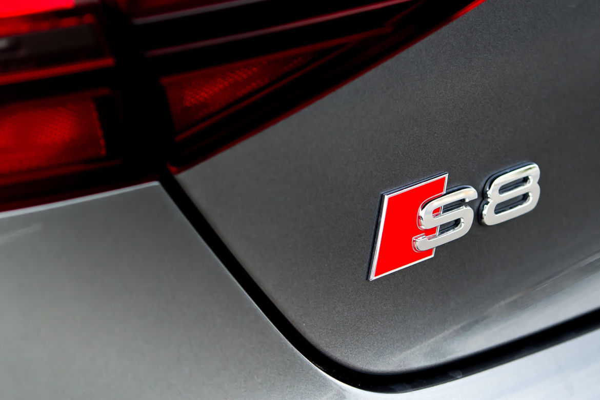 Audi S8 plus 4.0 V8 TFSI quattro