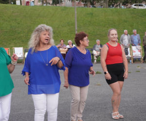 Potańcówka na finał wakacji w Starachowicach. Zabawa Na Szlakowisku